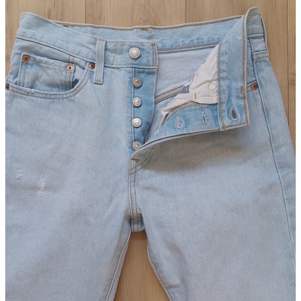 Levi's 501 S Skinny Straight Light Wash Cropped Jeans 26x28 EUC - Picture 7 of 13